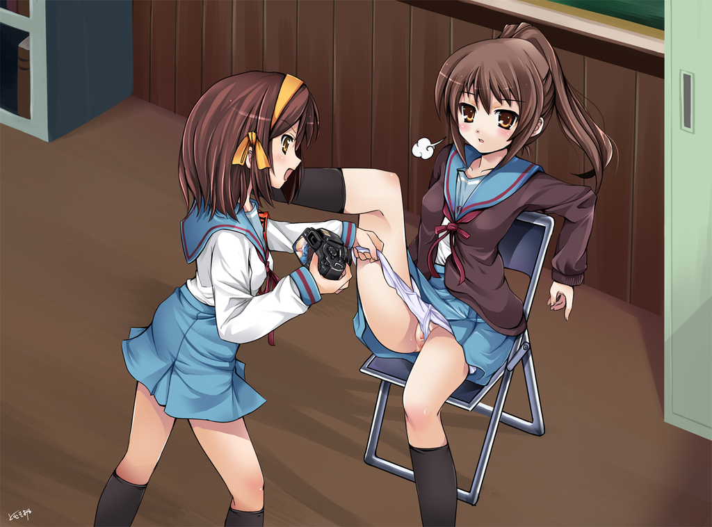 Suzumiya Haruhi filming with camera while genderswapped Kyonko in Kita High uniform pulls down white panties, pussy visible, both in school uniform